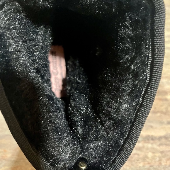 Juicy Couture clear rubber ankle boots with black faux fur - Picture 10 of 13